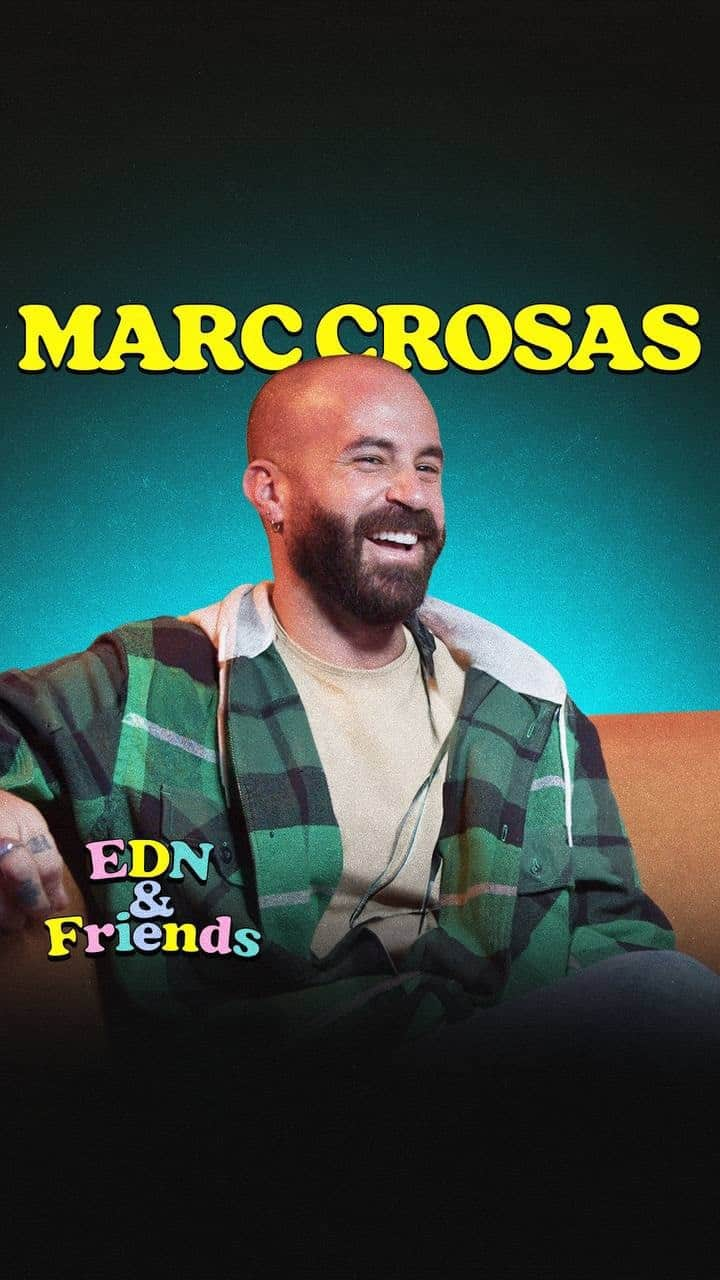 マルク・クロサスのインスタグラム：「Nuevo EDN & Friends con @marccrosas 🔥 Recibimos al ex-jugador del FC  Barcelona para conversar sobre el desarrollo de la Kings League en Latinoamérica. Además, tratamos de convencerlo para que nos den un equipo.   Ya disponible en YouTube🫡」