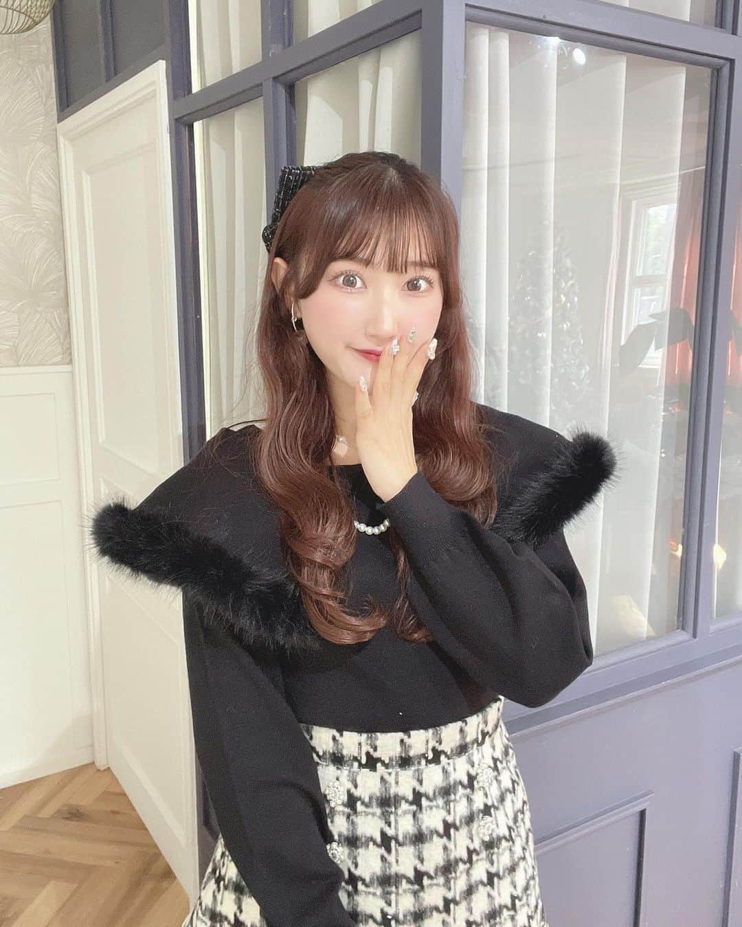 evelynさんのインスタグラム写真 - (evelynInstagram)「winter collection♥︎✧‧˚ ㅤㅤㅤㅤㅤㅤㅤㅤㅤㅤㅤㅤㅤ #ファーケープニット ¥7,900 ㅤㅤㅤㅤㅤㅤㅤㅤㅤㅤㅤㅤㅤ #evelyn #エブリン」11月17日 10時21分 - evelyn.official