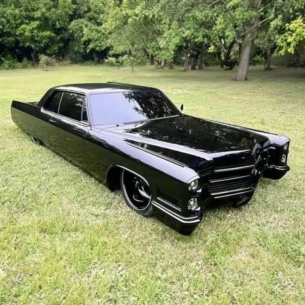 Classics Dailyのインスタグラム：「1966 Cadillac DeVille _ #Classic #classics #Classiccar #classiccars #americanmuscle #Musclecar #Musclecars #car」