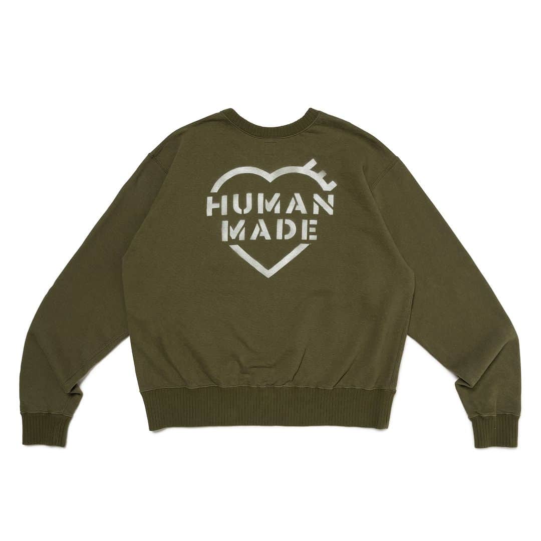 HUMAN MADEさんのインスタグラム写真 - (HUMAN MADEInstagram)「"CROPPED MILITARY SWEATSHIRT” will be available at 18th November 11:00am (JST) at Human Made stores mentioned below.  11月18日AM11時より、"CROPPED MILITARY SWEATSHIRT” が HUMAN MADE のオンラインストア並びに下記の直営店舗にて発売となります。  [取り扱い直営店舗 - Available at these Human Made stores] ■ HUMAN MADE ONLINE STORE ■ HUMAN MADE OFFLINE STORE ■ HUMAN MADE HARAJUKU ■ HUMAN MADE SHIBUYA PARCO ■ HUMAN MADE 1928 ■ HUMAN MADE SHINSAIBASHI PARCO ■ HUMAN MADE SAPPORO  *在庫状況は各店舗までお問い合わせください。 *Please contact each store for stock status.  クロップド丈でミリタリーテイストのスウェットシャツ。フロントのポケット部分に付いたハートボタンがポイントです。  Cropped military-style sweatshirt with a heart button on the chest pocket.」11月17日 11時12分 - humanmade