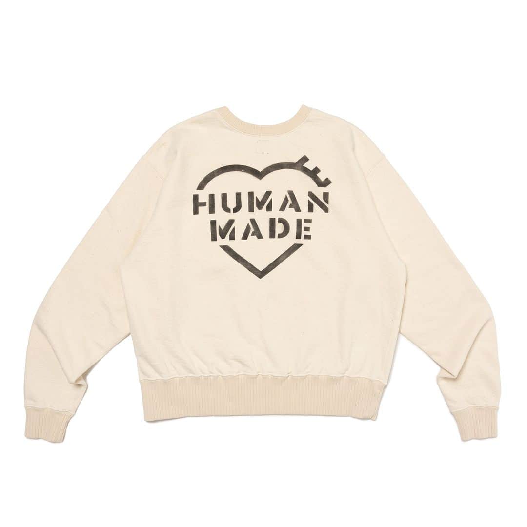 HUMAN MADEさんのインスタグラム写真 - (HUMAN MADEInstagram)「"CROPPED MILITARY SWEATSHIRT” will be available at 18th November 11:00am (JST) at Human Made stores mentioned below.  11月18日AM11時より、"CROPPED MILITARY SWEATSHIRT” が HUMAN MADE のオンラインストア並びに下記の直営店舗にて発売となります。  [取り扱い直営店舗 - Available at these Human Made stores] ■ HUMAN MADE ONLINE STORE ■ HUMAN MADE OFFLINE STORE ■ HUMAN MADE HARAJUKU ■ HUMAN MADE SHIBUYA PARCO ■ HUMAN MADE 1928 ■ HUMAN MADE SHINSAIBASHI PARCO ■ HUMAN MADE SAPPORO  *在庫状況は各店舗までお問い合わせください。 *Please contact each store for stock status.  クロップド丈でミリタリーテイストのスウェットシャツ。フロントのポケット部分に付いたハートボタンがポイントです。  Cropped military-style sweatshirt with a heart button on the chest pocket.」11月17日 11時12分 - humanmade