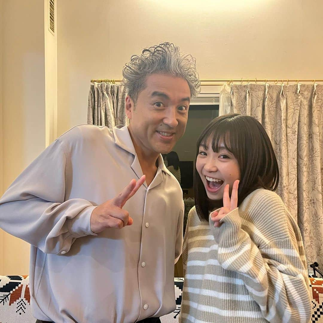 新井美羽さんのインスタグラム写真 - (新井美羽Instagram)「今夜、 「うちの弁護士は手がかかる」放送です〜！！  ムロさんとは実は3度目の共演で、 1度目も、2度目も助けてもらい、3度目も助けてもらいました笑 ありがとうございます🙇‍♀️  21時からです！ 是非観てくださーい👀  #うちの弁護士は手がかかる #フジ金9ドラマ #ムロツヨシ　さん #新井美羽」11月17日 11時58分 - miu_arai_official