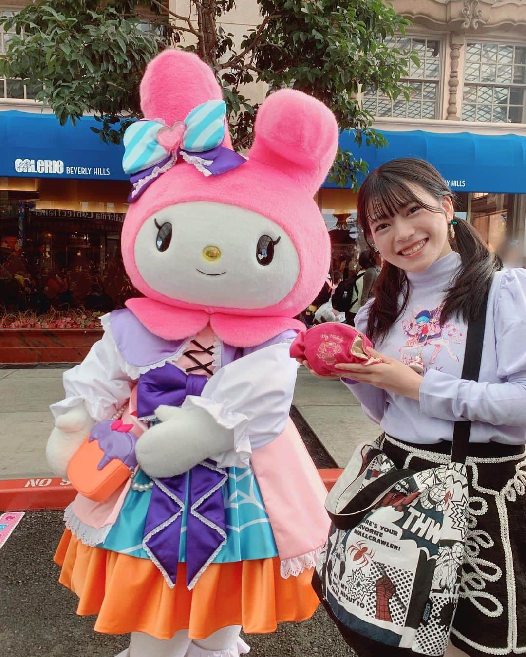 高岡薫さんのインスタグラム写真 - (高岡薫Instagram)「グリーティングまとめ☺️  #usj #ユニバーサルスタジオジャパン #ユニバ #ハローキティ #キティホワイト #ディアダニエル #ダニエルスター #マイメロディ #チャーリーブラウン #グリーティング #ハロウィン #ユニバハロウィン」11月17日 22時53分 - kaorumba1129