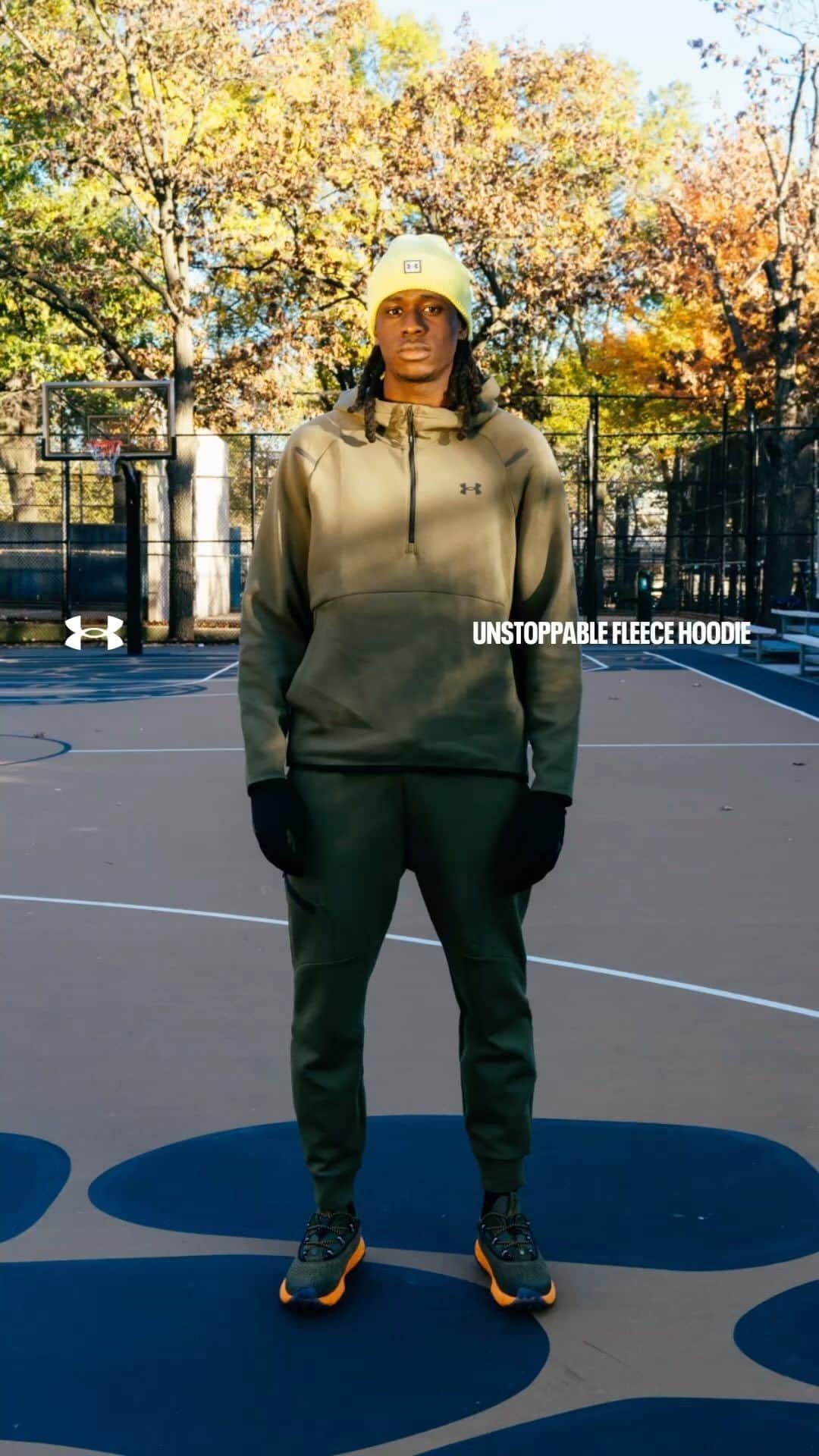 Under Armourのインスタグラム：「Doesn’t matter the location, hoodies are the dress code. #HoodieSeason」