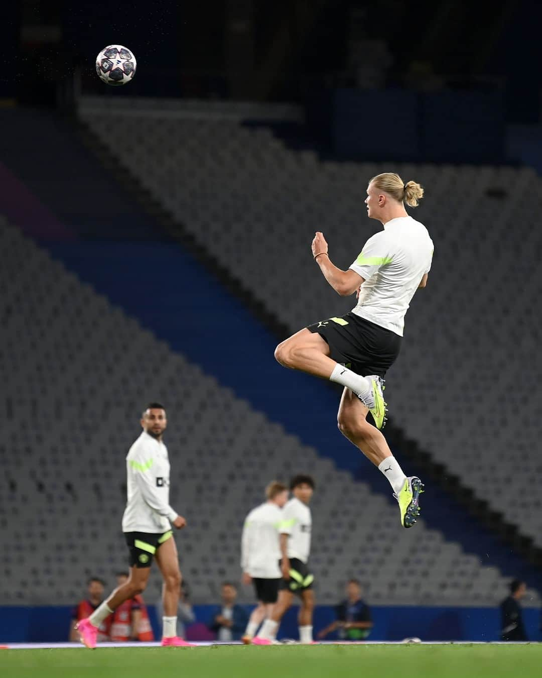 UEFAチャンピオンズリーグのインスタグラム：「It's all in the preparation 💪  #UCL」