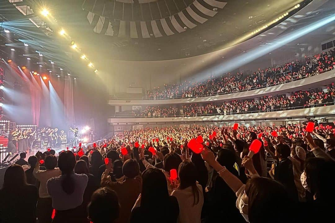 キム・ジェジュンさんのインスタグラム写真 - (キム・ジェジュンInstagram)「仙台お疲れ様！ 8回目のLIVEなのにまた新たな元気を貰った🔥 またまた忘れられない思い出が出来て最高に幸せだよ！ 必ずまた仙台に来るからな❣️ #仙台 #sendai」11月17日 21時50分 - jj_1986_jj