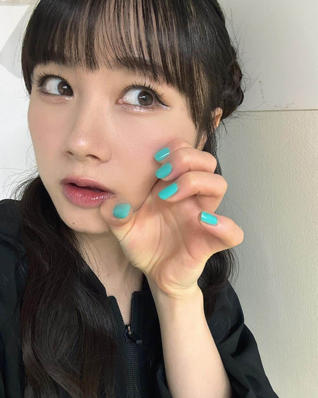 石田亜佑美さんのインスタグラム写真 - (石田亜佑美Instagram)「💅     #セルフネイル #💅 #opi #明日は何色にしようかな #鹿児島福岡の土日 #モーニング娘23 #morningmusume23 #石田亜佑美」11月17日 21時47分 - ayumi_ishida.official