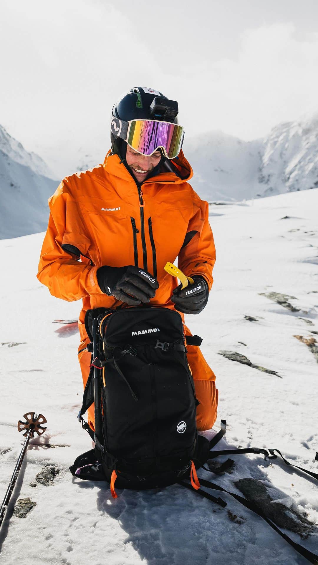 Mammutのインスタグラム：「@matthiaswegeradventure has already taken our new Eiger Free Advanced collection for a spin 🤝   Featuring an all - new @goretexbrand ePE membrane which is waterproof, breathable and contains long-lasting recycled fabric.  Learn more with the link in out bio.」