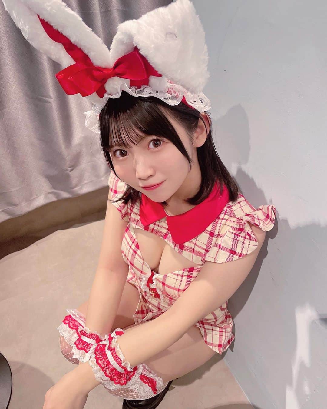 雪村花鈴さんのインスタグラム写真 - (雪村花鈴Instagram)「この衣装かわいすぎん？🐇❤️」11月17日 22時03分 - yukimura_karin