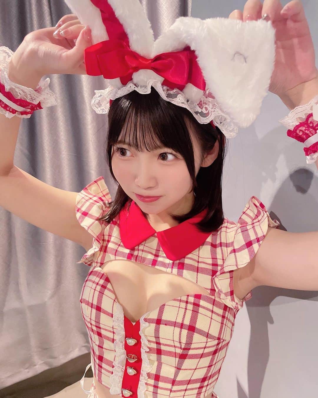 雪村花鈴さんのインスタグラム写真 - (雪村花鈴Instagram)「この衣装かわいすぎん？🐇❤️」11月17日 22時03分 - yukimura_karin