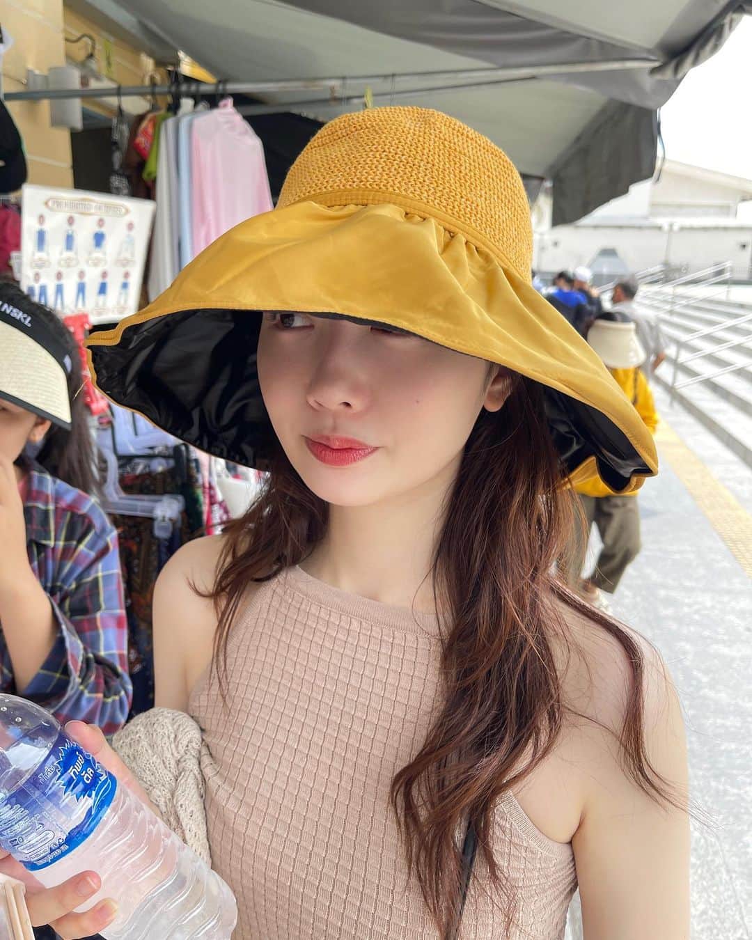 浦まゆのインスタグラム：「🥭🌞👑🧽💛 (タイ旅行まだ続きます)」