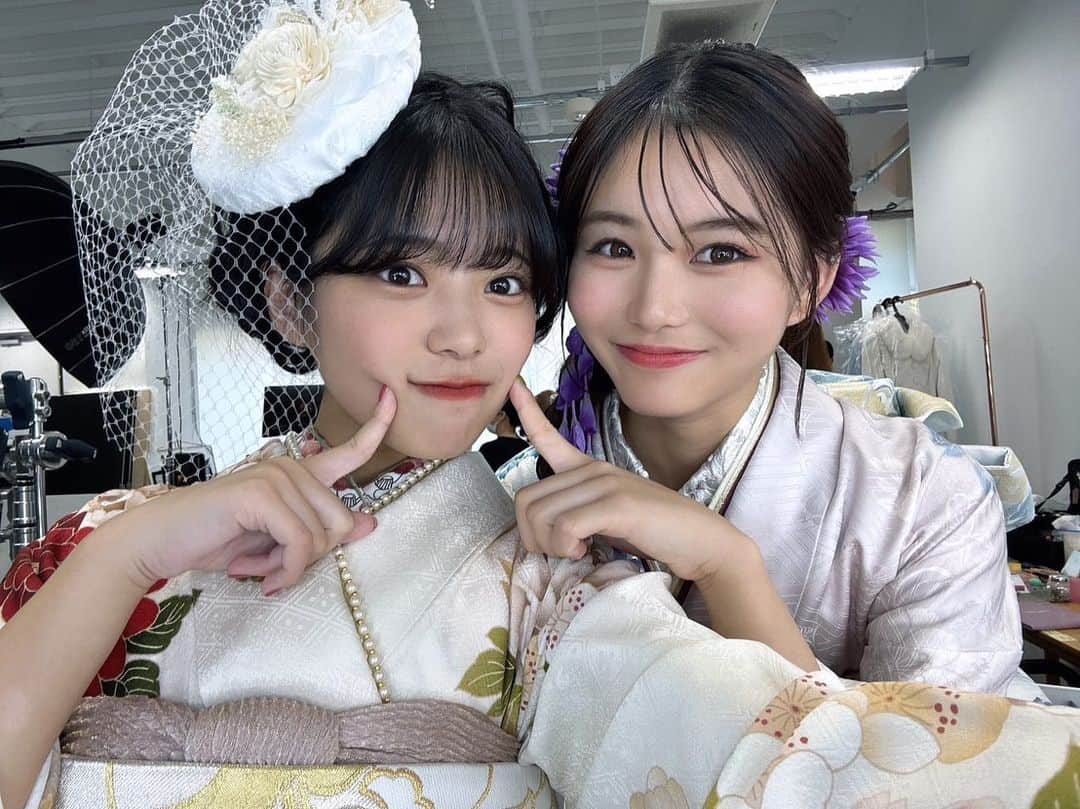 田仲埜愛のインスタグラム：「.  みうちゃんと振袖撮影👘  #振袖 #振袖ヘア  #ふりそで #着物 #着物撮影 #今日好き #seju #fyp  #07 #田仲埜愛」