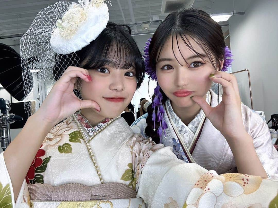 田仲埜愛さんのインスタグラム写真 - (田仲埜愛Instagram)「.  みうちゃんと振袖撮影👘  #振袖 #振袖ヘア  #ふりそで #着物 #着物撮影 #今日好き #seju #fyp  #07 #田仲埜愛」11月17日 22時22分 - noanoa_38