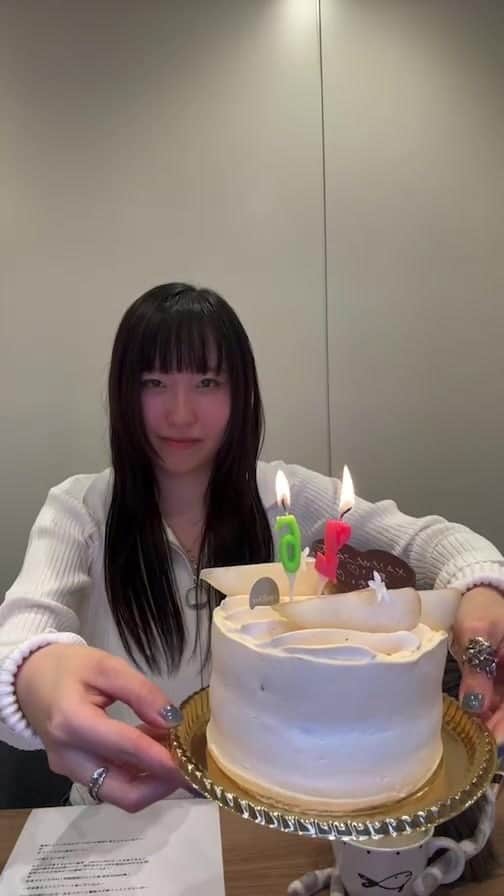 XAI（サイ）のインスタグラム：「長丁場ほんとうにありがとうございました❤︎ めちゃくちゃいい年にするぞ。🦏」