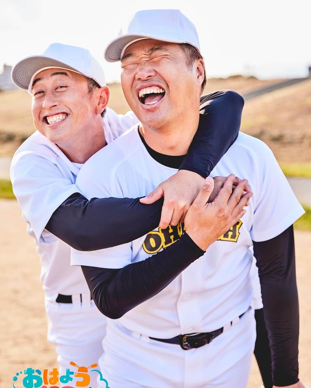 今成亮太のインスタグラム：「おは朝野球部に入学した1年生『なり』は先輩セッキーに憧れて野球部に入部した⚾️ お調子物のなりは、いつもセッキーの後ろを付いている！笑 そんな2人の関係だが、甲子園出場を夢見て日々努力をしている！努力家のセッキーの背中を見て、日に日に野球熱が高くなるなり！ 甲子園目指して頑張るぞ〜💪 おはパーで待ってるぞー🔥 ーーーーーーーーーーーーーーーーーーーー  おは朝TikTok部カレンダー2024 購入場所:おは朝パーク ねむりん広場 オンラインサイトでも予約販売中！ https://shop.asahi.co.jp/item/W0005178.html  値段:本体価格1800円(税込) サイズ:A3」