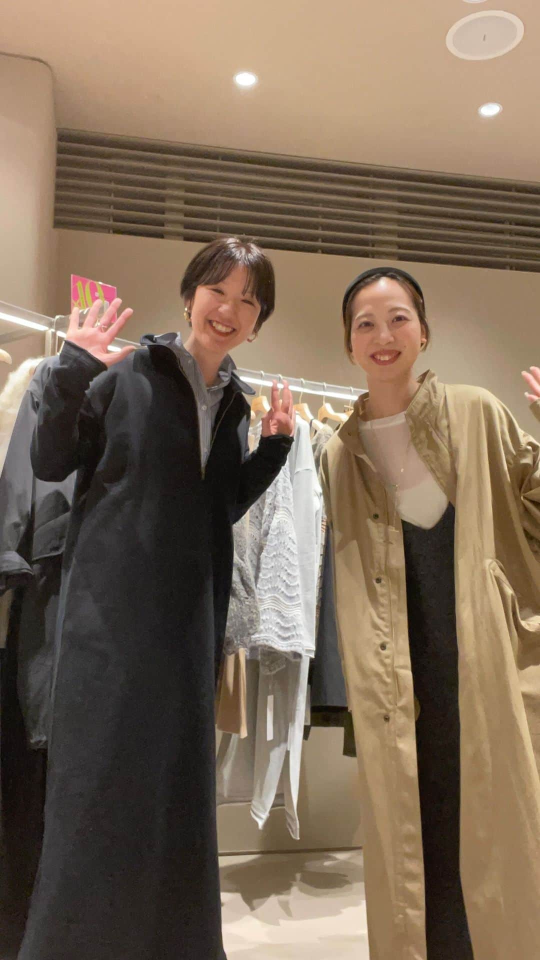 SHENERYのインスタグラム：「梅田店インスタライブ  後藤171cm 大西165cm」