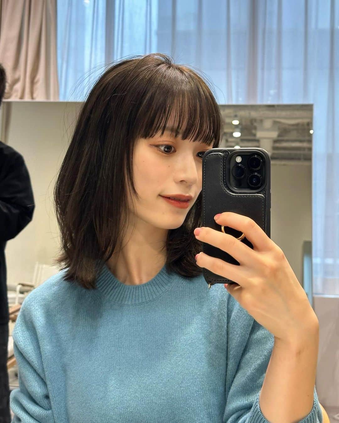 由布菜月のインスタグラム：「. カラーと全体にレイヤーを💇‍♀️ セットもいつもと違って新鮮な感じ！ ありがとうございました☺️ #レイヤーカット .」