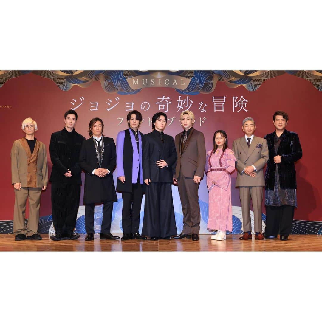 有澤樟太郎さんのインスタグラム写真 - (有澤樟太郎Instagram)「ミュージカル『ジョジョの奇妙な冒険 ファントムブラッド』製作発表記者会見でした！！ やっと始まるなって気持ちです。 個人的にすごい緊張感の中の会見。 改めて気が引き締まります！！！ ジョナサン・ジョースター 精一杯楽しみます。 みんな面白くて優しい方たちばかりでよかったー。」11月17日 22時43分 - shotaro_arisawa