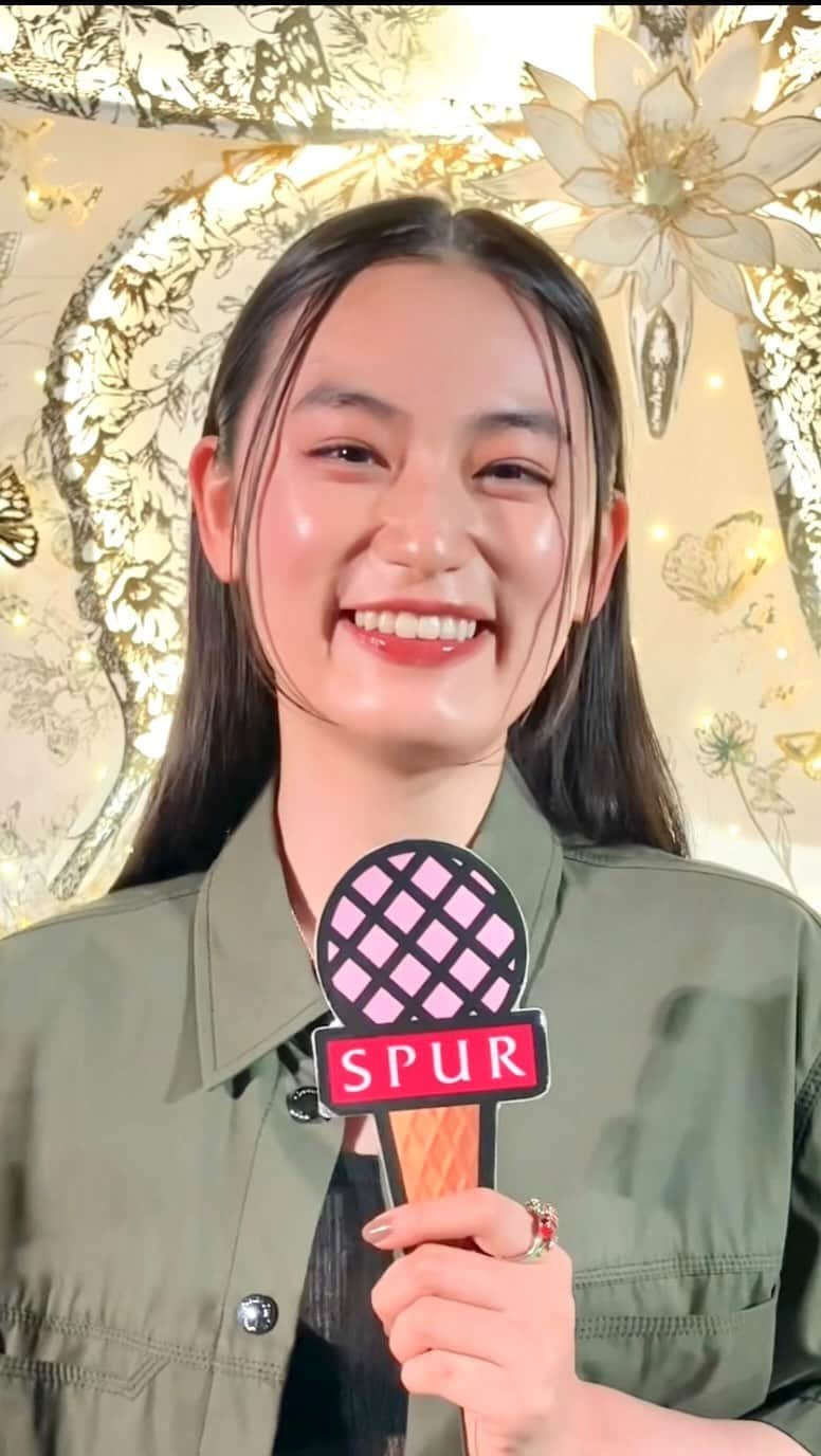 のインスタグラム：「オープニングゲストの#八木莉可子 さんに聞きました。2023年はどんな年でした？  ディオール2024年クルーズコレクションが揃うポップアップスペースのレセプションが昨晩、華やかに行われました🎄  ディオール ホリデー ポップアップ 🗓11月18日(土)～12月25日(月) 📍OMOTESANDO CROSSING PARK 🕰️ 11:00～20:00  #DiorCruise #ディオールホリデーポップアップ #ディオールファインジュエリー」