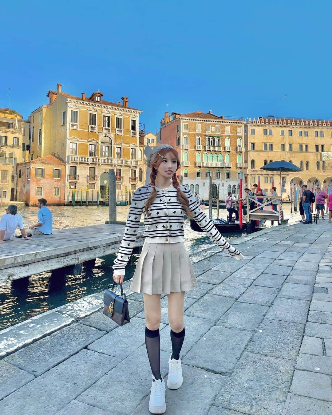 藤咲めいさんのインスタグラム写真 - (藤咲めいInstagram)「イタリアといえばジェラート🇮🇹🍨💗」11月17日 14時06分 - meyf333