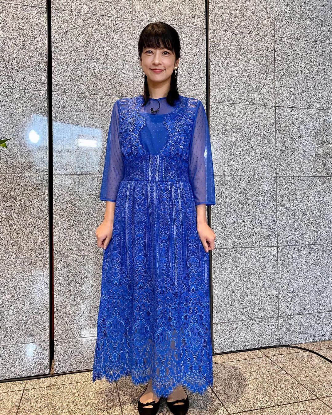 生野陽子さんのインスタグラム写真 - (生野陽子Instagram)「👗 とある収録にて。  素敵なブルーレースワンピースでした☺︎」11月17日 14時21分 - yoko_shono