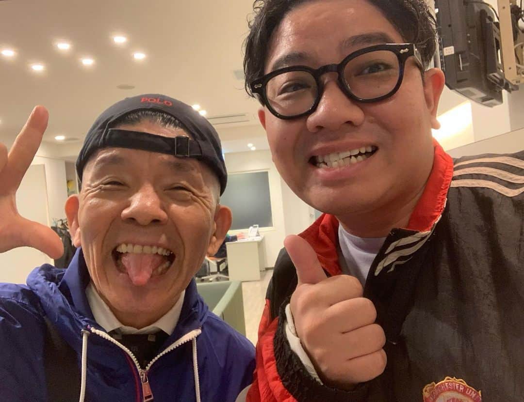 昴生さんのインスタグラム写真 - (昴生Instagram)「昼飯！！ #今日は #NGK出番！ #合間に #よしお師匠と #ランチ！ #恵亭 さん！ #海老フライに一口カツに大葉ササミカツ！ #うまいー！ #ライムでサッパリ！ #豚汁！ #野菜いっぱい！ #師匠いつもありがとうございます！ #そのあと師匠とコーヒー！ #師匠と映画トーク！ #もうゴジラ見てはった！ #僕が見たやつほとんど見てはった！ #映画2本連続で見に行ったりしはる！ #ミキ漫前に気合いの入るありがたい時間！ #師匠パワーでミキ漫やったるで！」11月17日 14時34分 - mikikousei