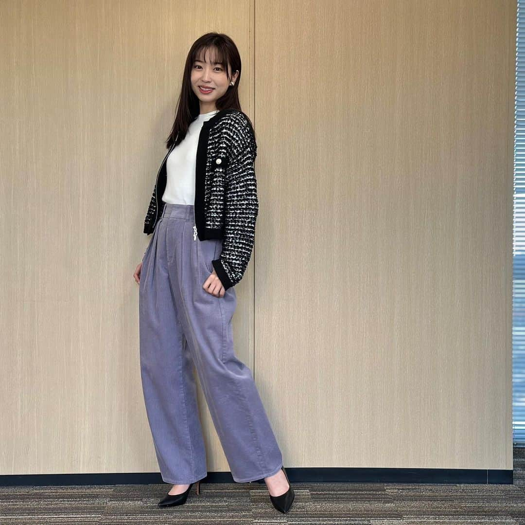 フジテレビ「めざましテレビ」さんのインスタグラム写真 - (フジテレビ「めざましテレビ」Instagram)「ファッション雑誌CanCamとコラボした お天気コーナー「きょう何着て行く？」 林佑香の毎日のコーデを紹介♪  11月16日（木）  【今日のコーデ】 🌟ジャケット☞ @collage.official １万8700円 🌟ニット☞ @resexxy_official 6600円 🌟パンツ☞ @gu_for_all_ 2990円 🌟靴☞ @kanematsu_official ３万800円  🌟イヤリング☞ @abiste_official 　6300円  【コーデのポイント】 ツイード見えするミックスニットジャケットと、表情豊かなコーデュロイパンツ👖 質感で今っぽさを加えた着こなしが、おしゃれ気分を高めてくれます。白ニットを挟むことで、存在感のある生地同士もまとまりよく見えます。       #めざましテレビ #きょう何着て行く？ #林佑香 #今日のコーデ #コーデ #CanCam #今日のファッション#ootd #きょう何着て行く？は月〜金朝6時22分ごろ放送📺 #ゆかちゃん #きれいめコーデ #きれいめカジュアル #大人コーデ #秋コーデ #オフィスカジュアル #上品コーデ #アナウンサー衣装」11月17日 14時44分 - mezamashi.tv