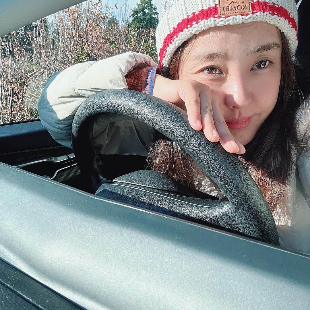 パク・ウネのインスタグラム：「시애틀 들어갈때.. 거의 한시간을 저러고 기다렸었다… #국경」