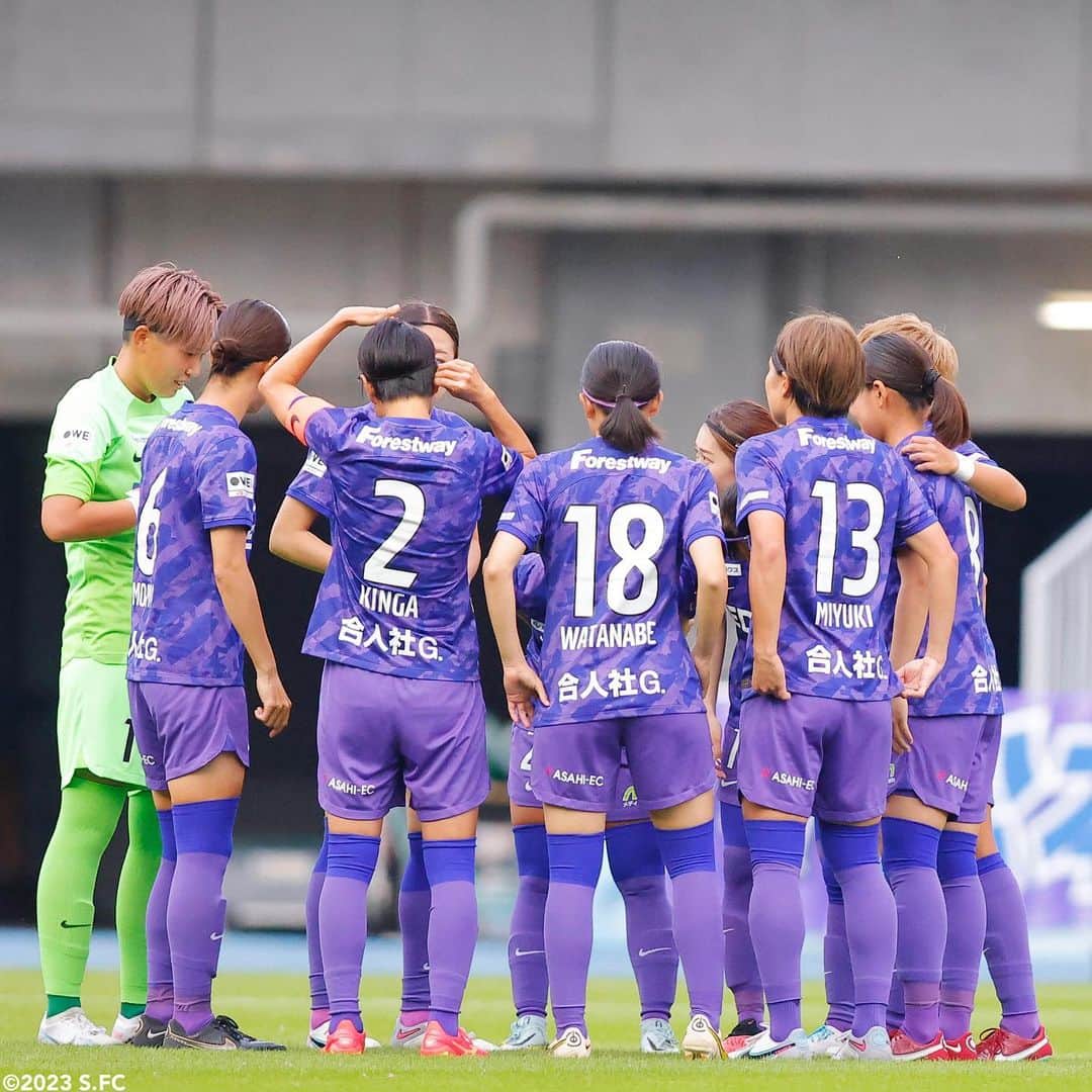 のインスタグラム：「. 明日はリーグ初戦、アウェイ、AC長野戦です🔥  🗓11月18日（土） ⚽️14:00キックオフ 🆚 AC長野パルセイロ・レディース 🏟 長野Uスタジアム  #共闘  #サンフレッチェ広島レジーナ」