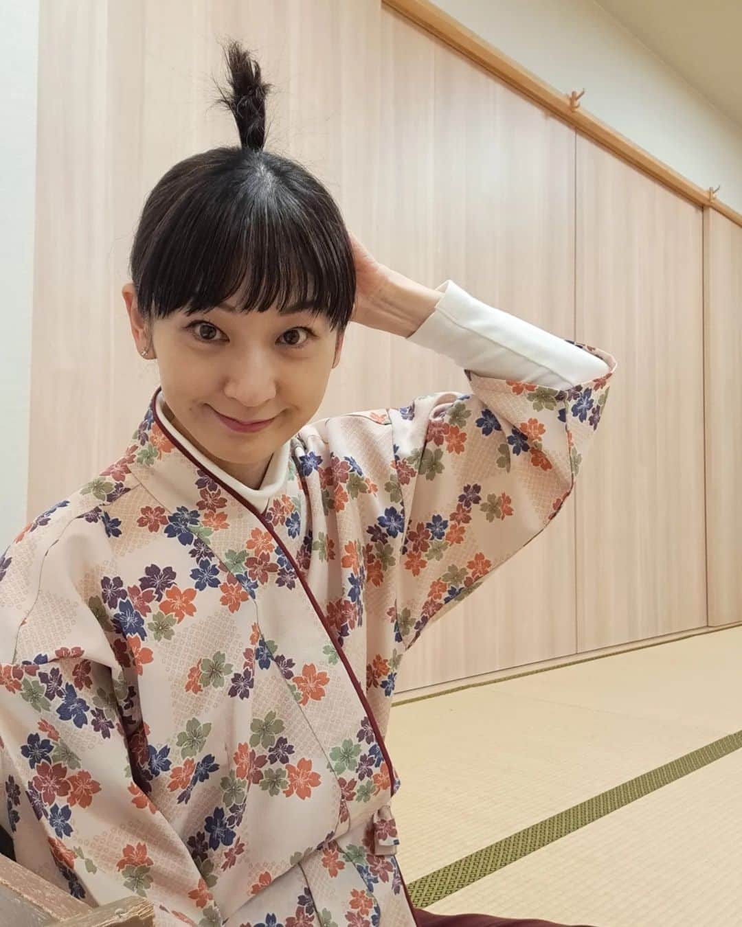 高橋靖子さんのインスタグラム写真 - (高橋靖子Instagram)「女性楽屋👩みんなお出かけ中～🏃 #アメブロ更新中✏️  #御園座 #休憩時間 #楽屋 #吉本新喜劇 #よしもと新喜劇 #新喜劇」11月17日 15時48分 - oyasupororo