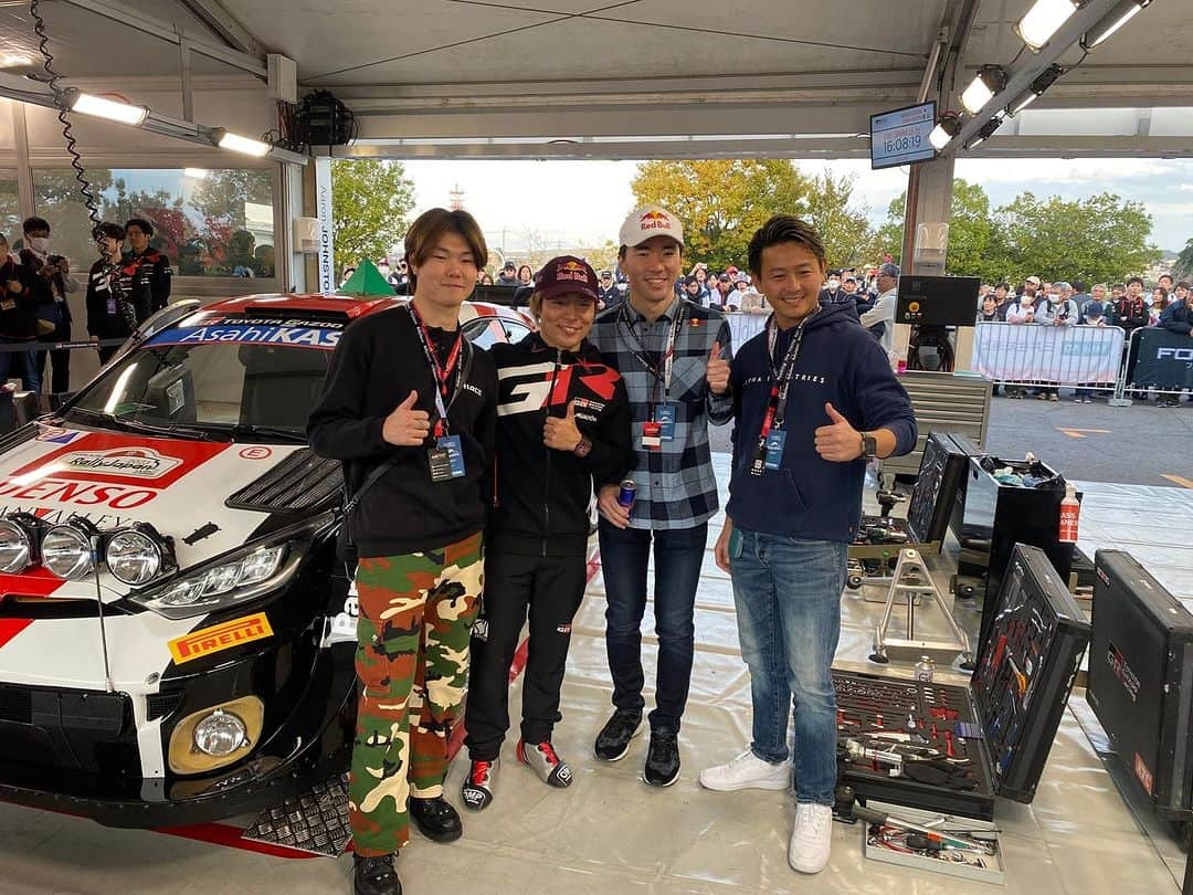 吉本大樹さんのインスタグラム写真 - (吉本大樹Instagram)「#WRC Rally Japan💨 木曜日は日帰りで豊田スタジアムでのSSに #勝田貴元 @takamotokatsuta の応援に行って来ました。 勝田がラリーの道へ行くと決めた時から活躍をずっと応援しています。 今日のクラッシュは残念でしたがその後ステージウィンしまくりで素晴らしい走りを見せています👏 今日、明日の豊田スタジアムでのSSに行くか悩んでたら絶対見に行く価値ありだから是非行ってください！ @rally_japan  @officialwrc  @tgr_wrc」11月17日 16時40分 - hiroyoshimoto