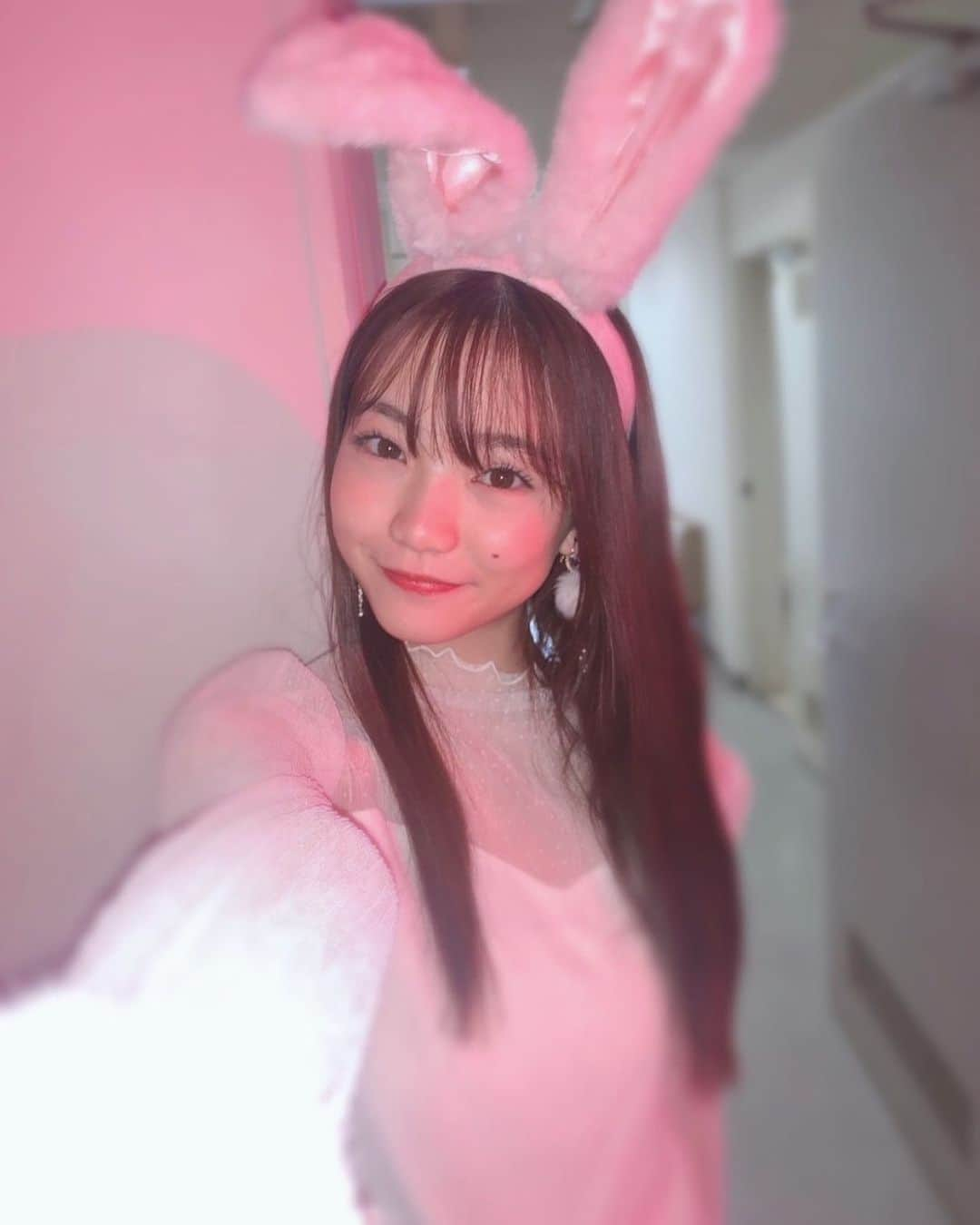 星乃あんなさんのインスタグラム写真 - (星乃あんなInstagram)「* ニコラ12月号の付録ページ🐰  うさぎのカチューシャ可愛かった🩷        #ニコラ  #nicola  #ニコモ  #ニコラ12月号発売中」11月17日 16時41分 - anna.official.111