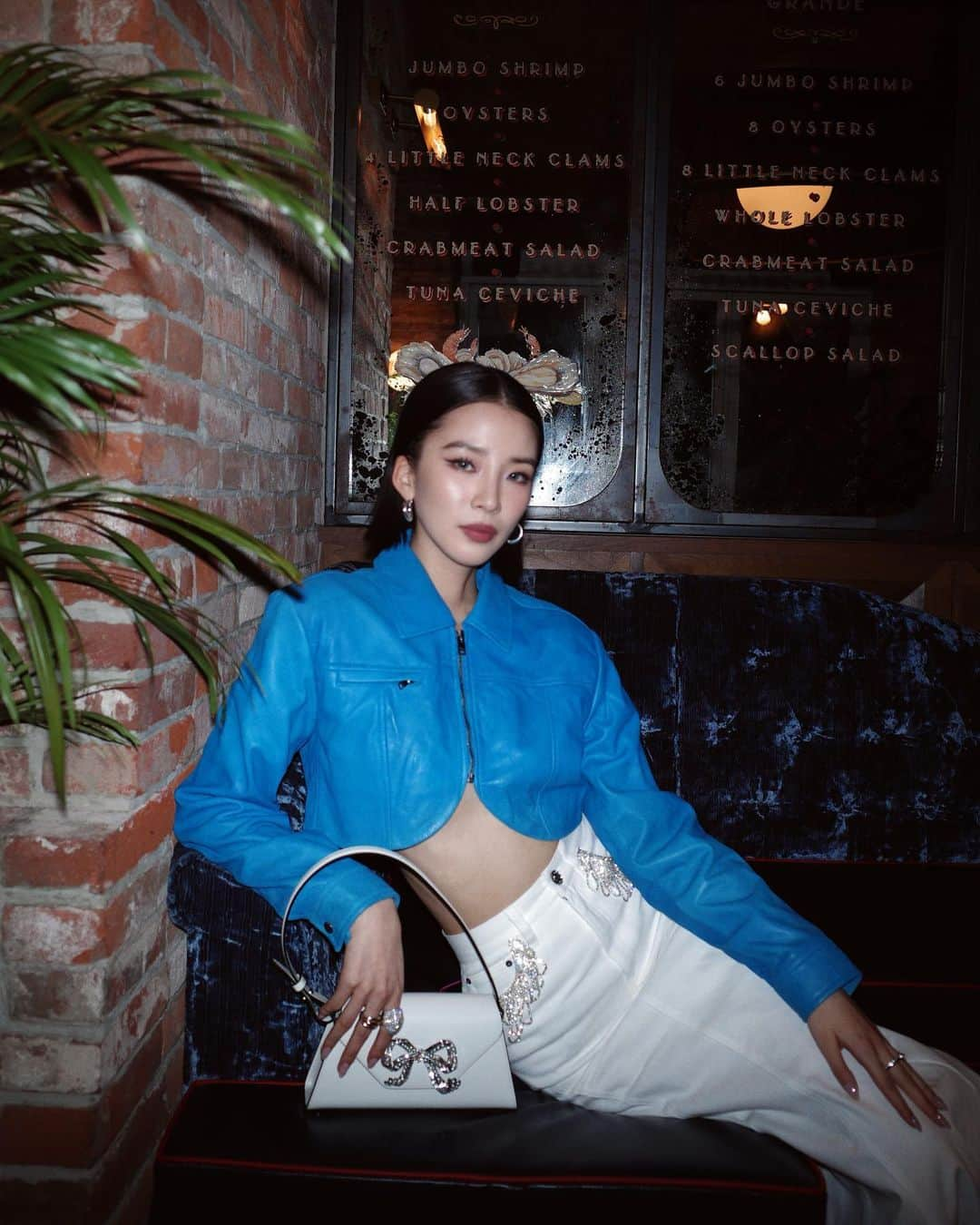 アイリーン・キムさんのインスタグラム写真 - (アイリーン・キムInstagram)「Night out with @revolve 💎💙 #REVOLVEaroundtheworld」11月17日 16時47分 - ireneisgood