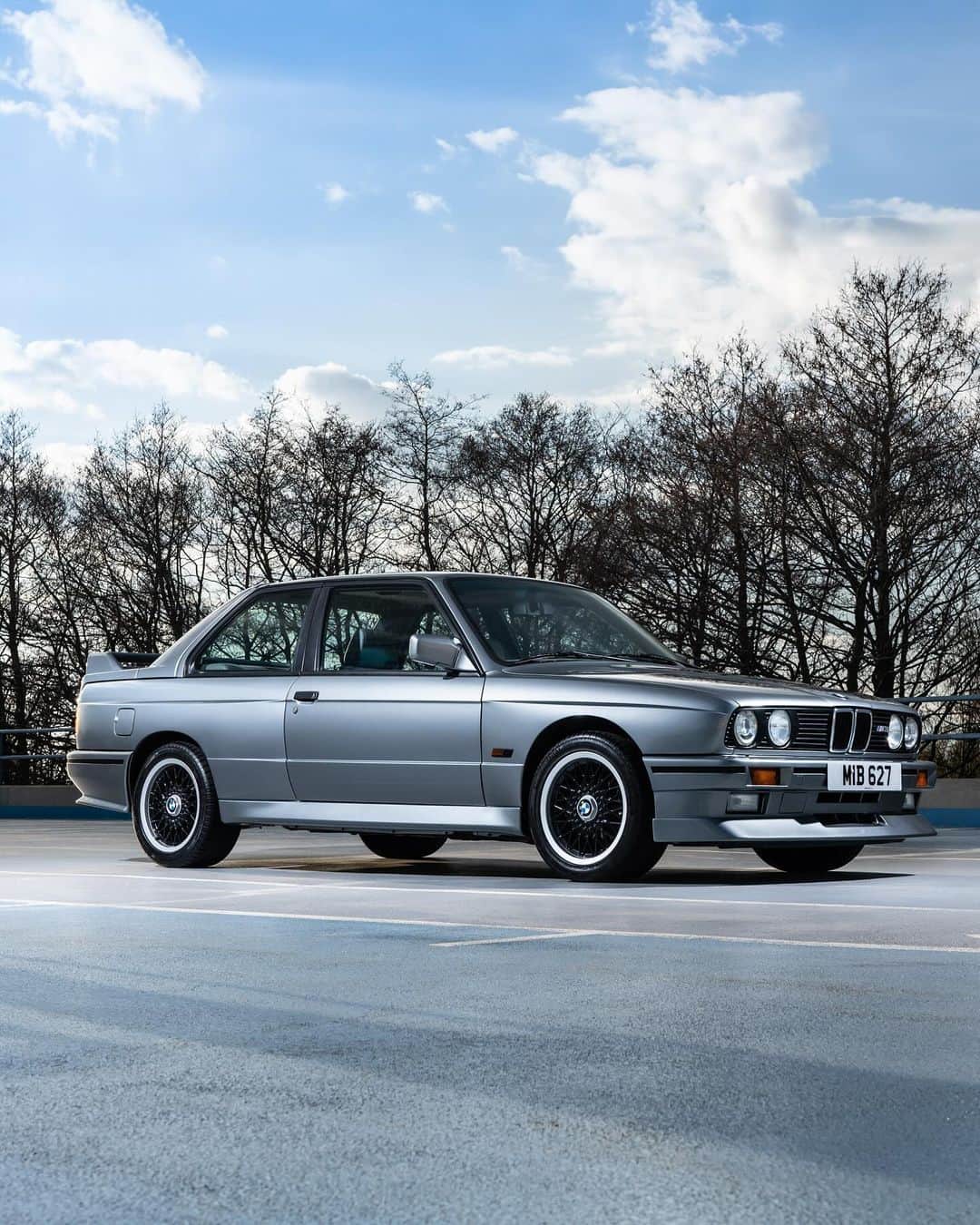 BMWさんのインスタグラム写真 - (BMWInstagram)「The "M" stands for legendary. 👊 The BMW E30 M3.」11月18日 1時45分 - bmw