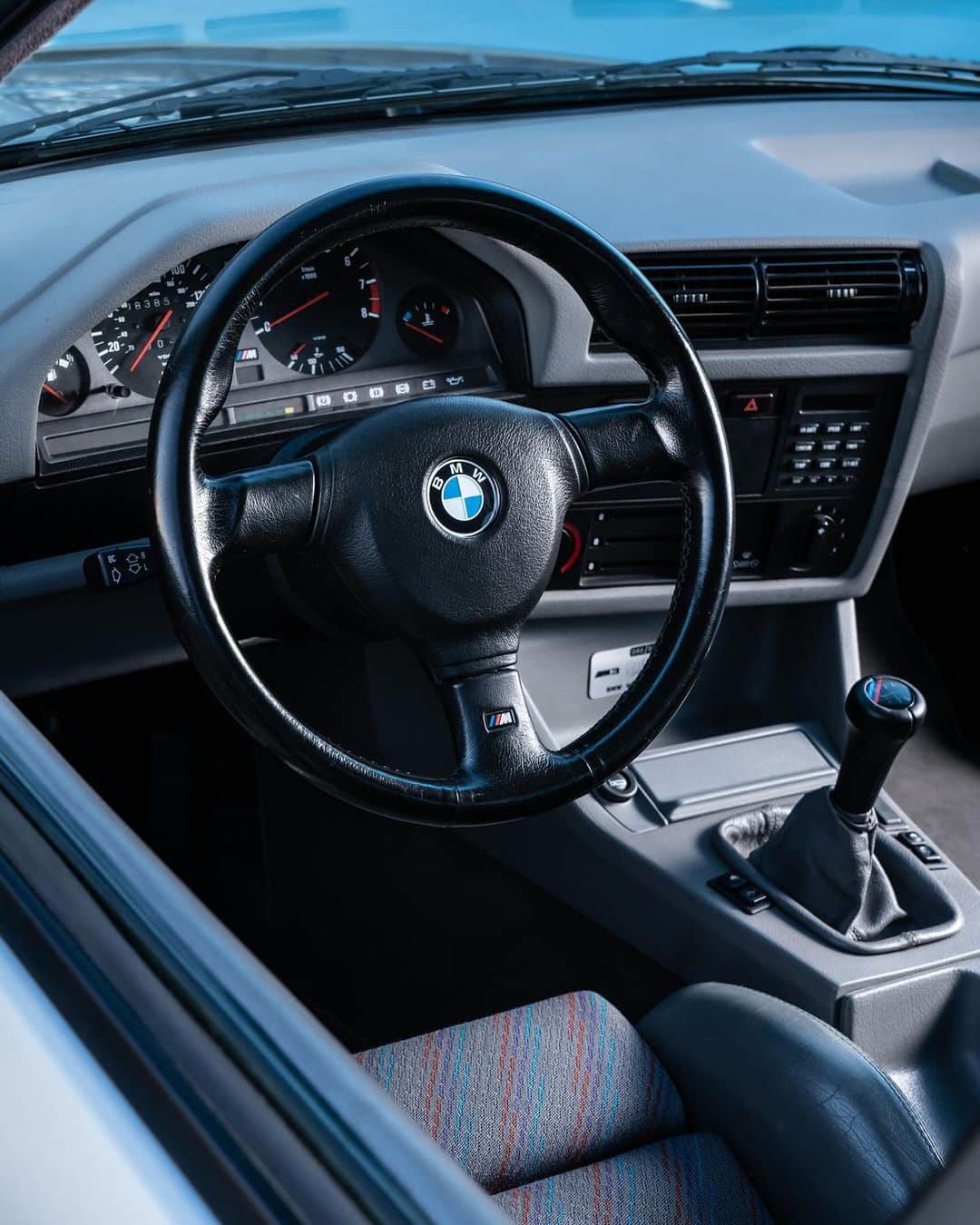 BMWさんのインスタグラム写真 - (BMWInstagram)「The "M" stands for legendary. 👊 The BMW E30 M3.」11月18日 1時45分 - bmw