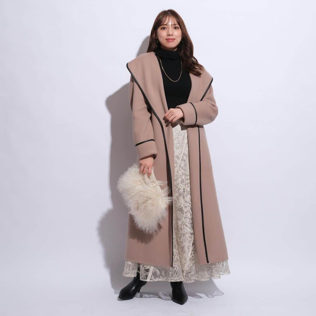 Arpege storyさんのインスタグラム写真 - (Arpege storyInstagram)「11/17(金)〜11/20(月)ALL10%OFF 公式オンライン限定で開催中📣  Recommend Item✨ @mystrada_official   🏷️パイピングリバーコート price：¥60,500 color：キャメル、グレー、薄ベージュ ⁡ 商品の詳しい情報はタグからcheck☑︎ ⁡ ————————————————— ⁡ ▶▶︎▶︎news  11/17(金)〜11/20(月) 全品10%OFF 公式オンライン限定で開催中📣 ⁡ ▶▶︎▶︎information ⁡ ☑︎📩メルマガ登録でお得な情報をGET‼︎ 不定期でお得なキャンペーン実施します✨ ⁡ ☑︎公式オンラインサイトArpege storyで 店舗在庫状況がご確認いただけるようになりました！ さらにネットで完売商品もお店に在庫があれば取り寄せ、お取り置き可能になりました💐(一部店舗のみ) ⁡ ————————————————— ⁡ #mystrada  #マイストラーダ」11月17日 17時37分 - arpege_story