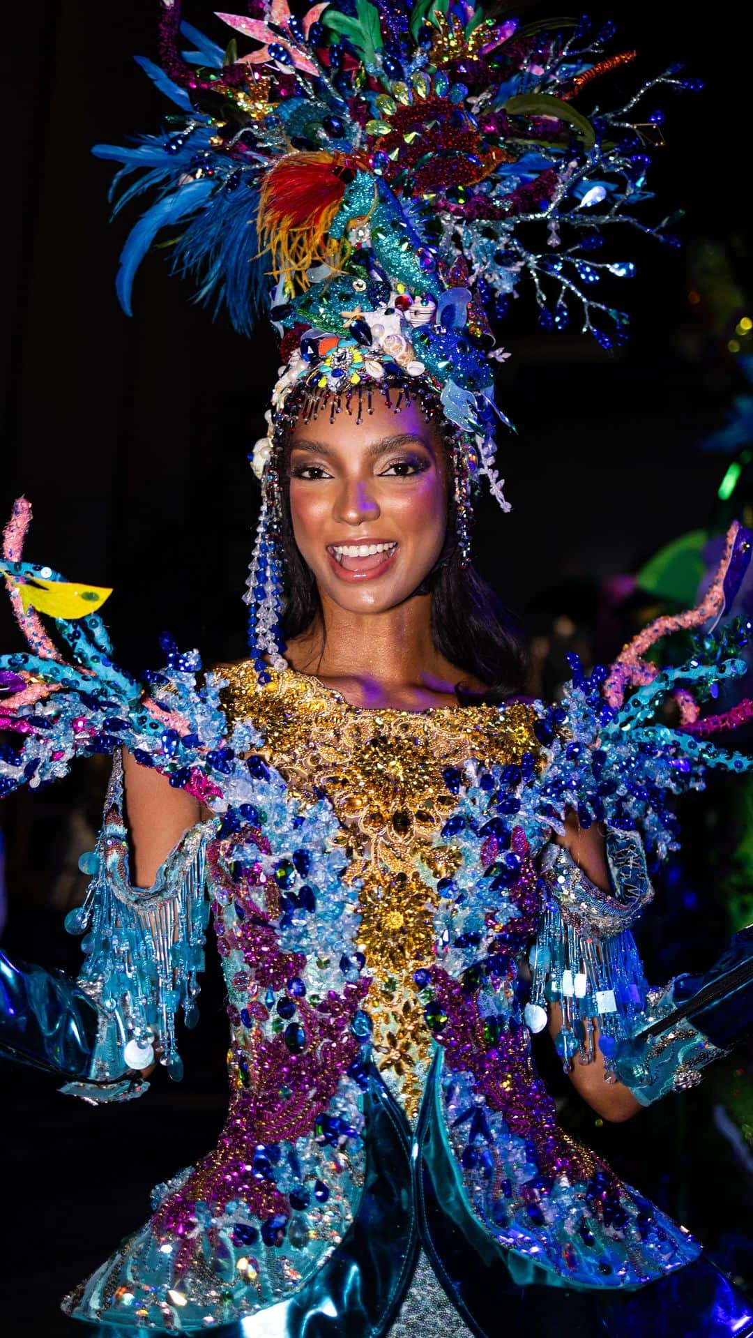 イリス・ミトゥネールのインスタグラム：「Beyond beauty, the National Costume show at is a journey through the rich tapestry of global cultures. 🌐👘   #MissUniverse #72ndMissUniverse #MissUniverse2023 #NationalCostumeShow」