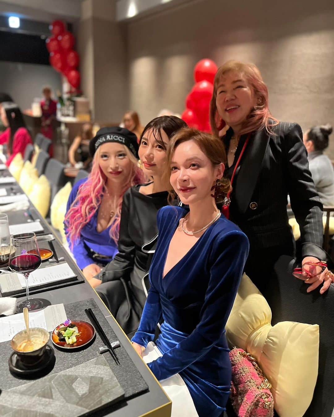大沢ケイミのインスタグラム：「久々女子だけの夜♡ エムロマンありがとうございます🥳」