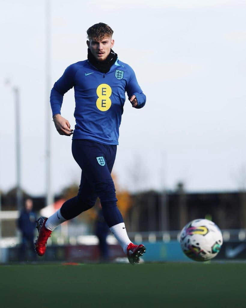 リヴァプールFCさんのインスタグラム写真 - (リヴァプールFCInstagram)「Preparing for #YoungLions action 🔜」11月17日 18時02分 - liverpoolfc