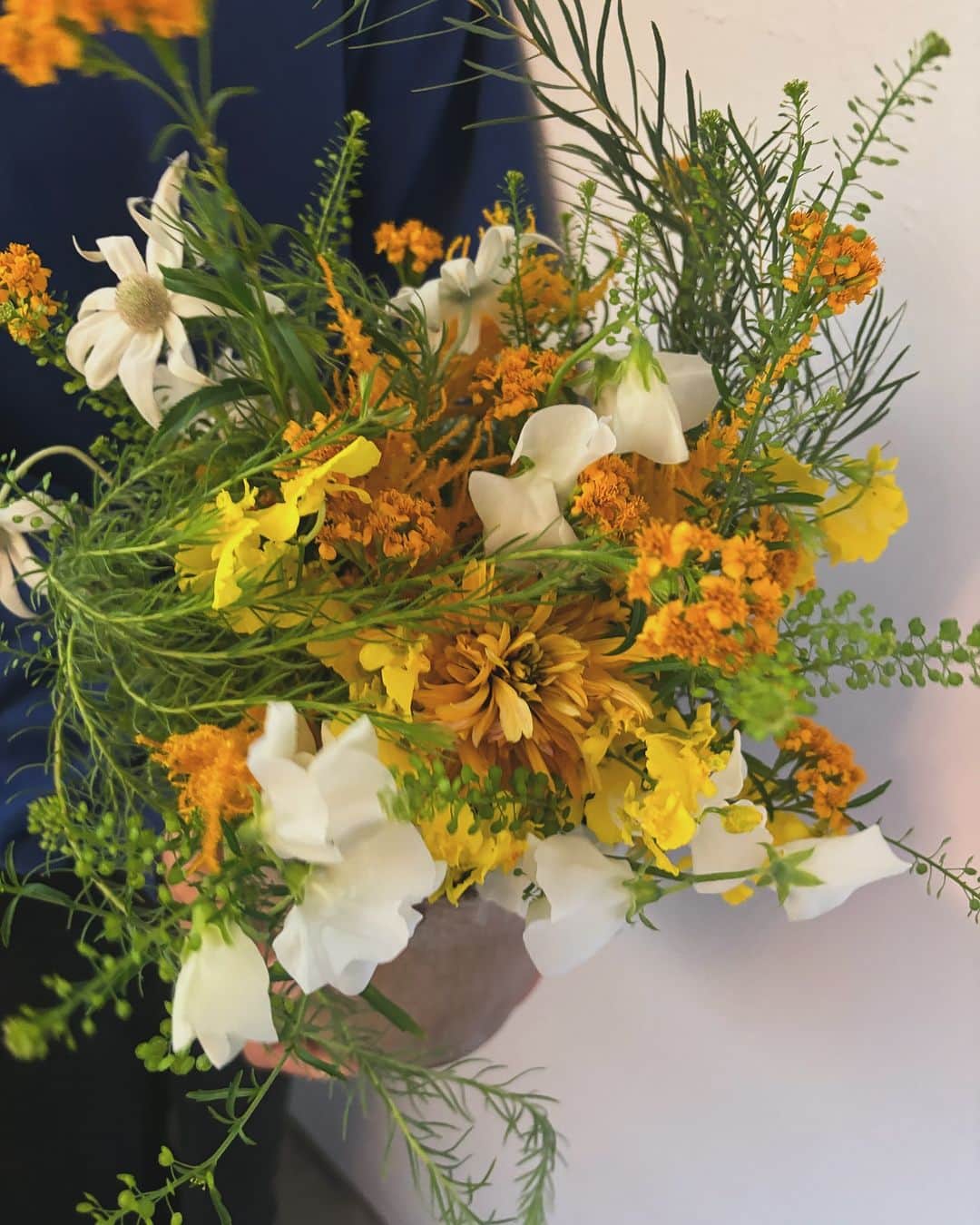 トレフルのインスタグラム：「おかげさまで本日トレフルは15周年を迎える事ができました。  皆様に感謝申し上げます。  16年目も精進してまいりますので 今後ともどうぞよろしくお願いいたします！  #東京#渋谷区#渋谷#宇田川町#神山町#松濤#奥渋#花屋#trefletokyo#flowers#bouquet#floral#floraldesign」