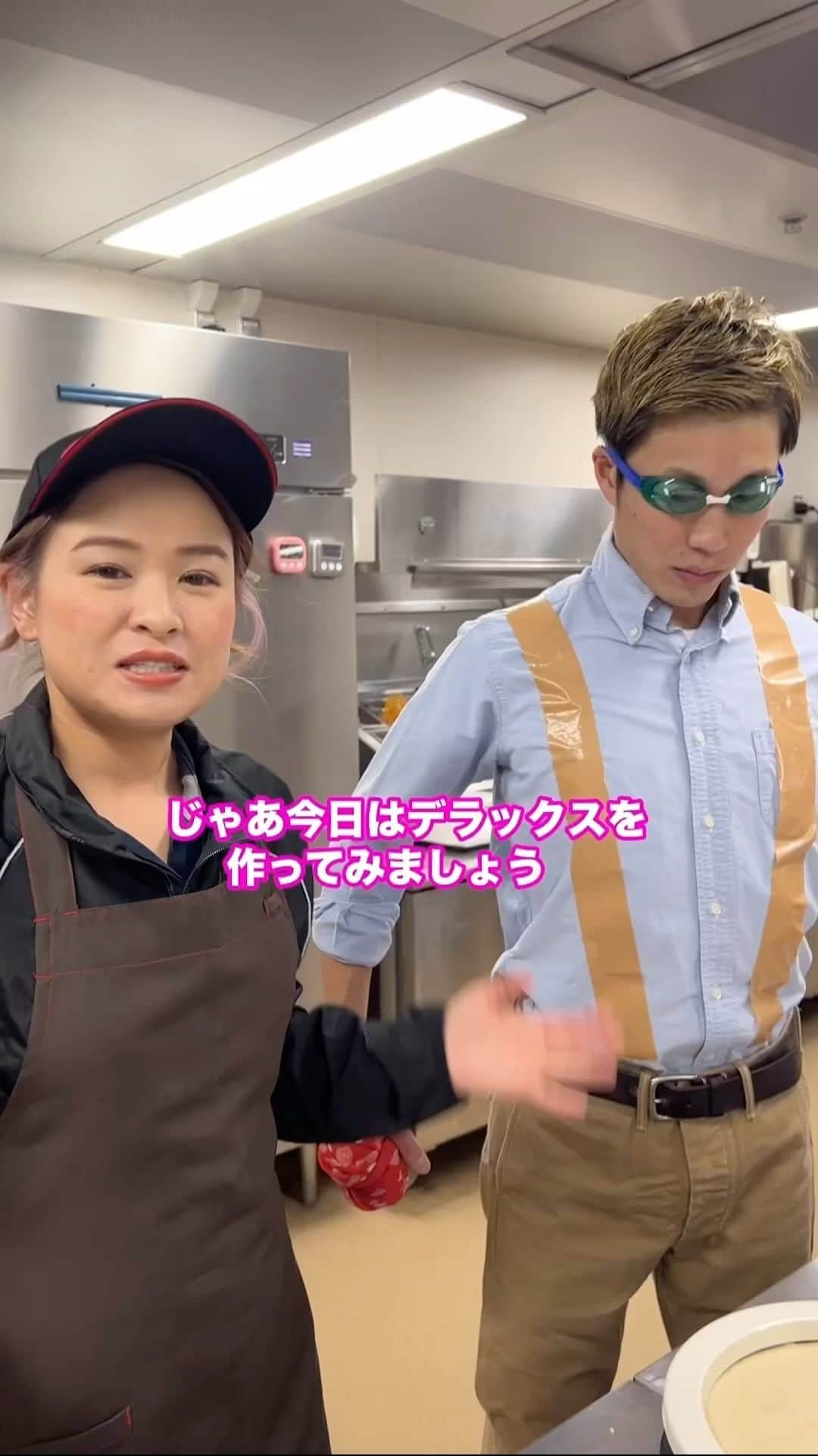 のインスタグラム：「もしもあのキャラがピザハットで働いていたら🙄  TikTokでは、色々なピザ作りにチャレンジ中🔥 TikTokアカウント【pizza_hut_japan】も、 フォローして応援してねっ💛  #ピザハット」