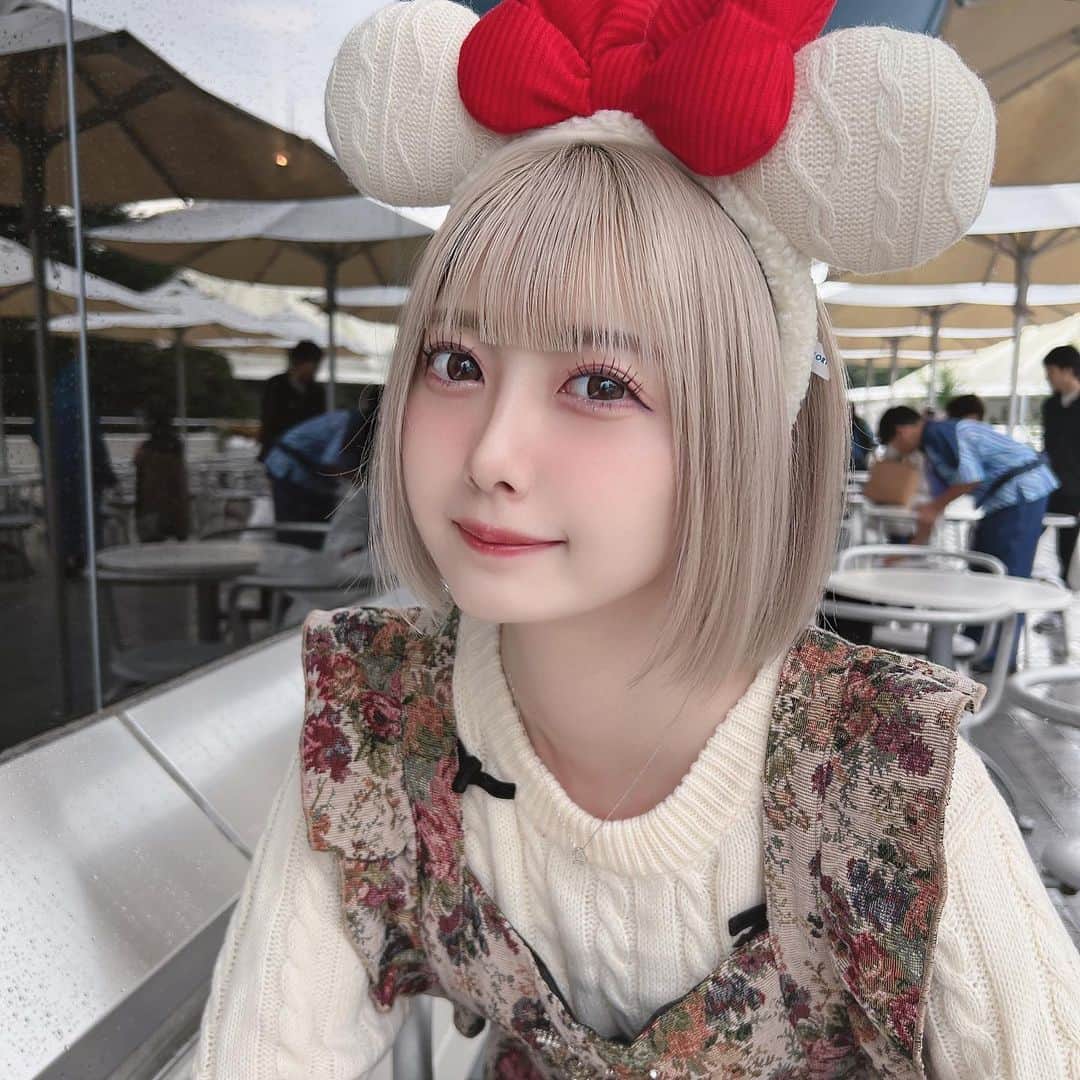 ちなぴぴのインスタグラム：「朝大雨だったけど無事やんでクリストミキミニの停止位置で見れたー🎄❤︎」