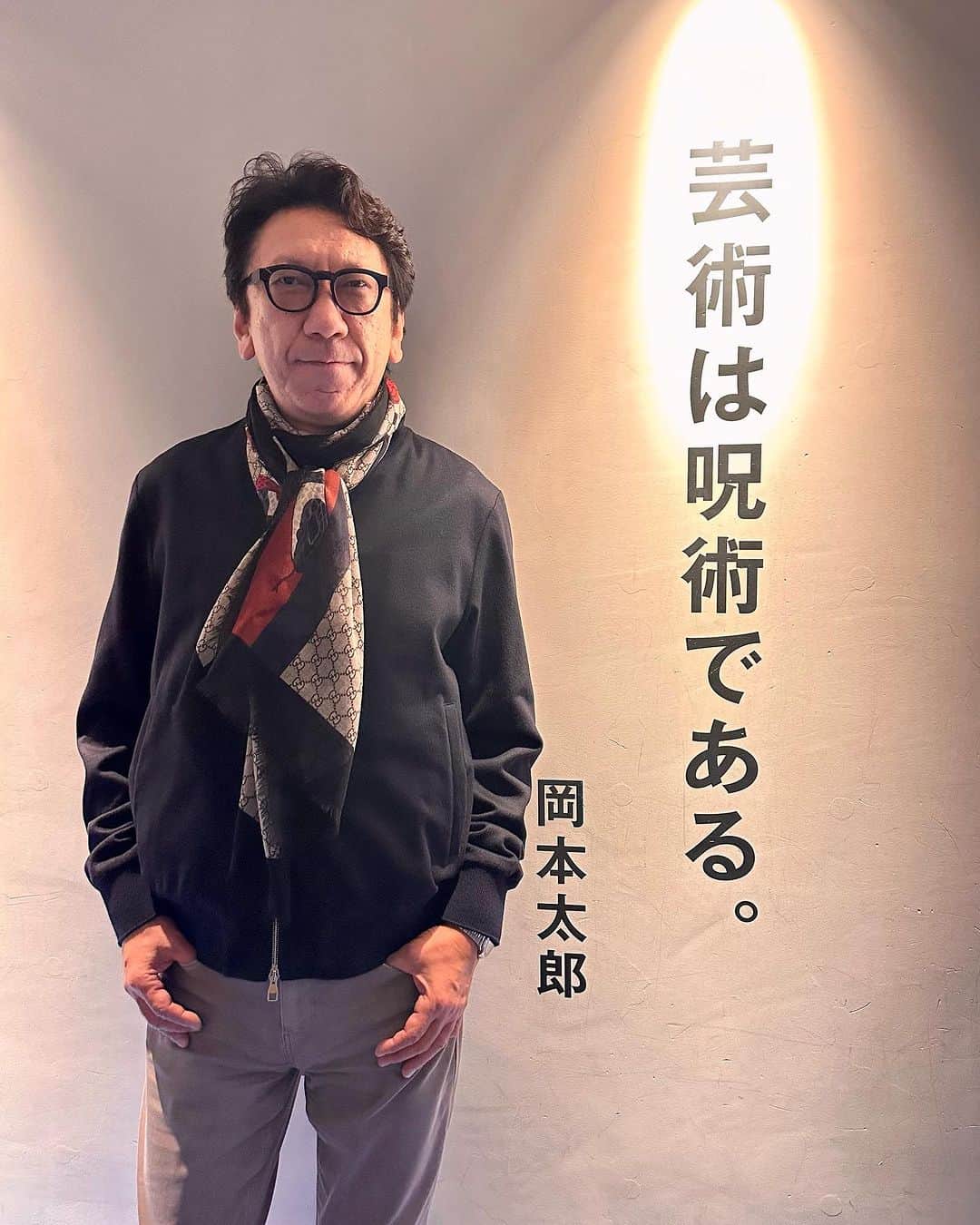 布袋寅泰さんのインスタグラム写真 - (布袋寅泰Instagram)「ホテ散歩@大阪。1970年に開催された日本万国博覧会のシンボルとして創られた「太陽の塔」。父の運転する車で53年前に訪れたこの場所にタイムトリップ。芸術家の岡本太郎による人間の尊厳と無限の進歩、発展を表現したメッセージが今も生きている。芸術は爆発だ💥　#ホテ散歩　#太陽の塔　#岡本太郎　#布袋寅泰」11月17日 18時16分 - hotei_official