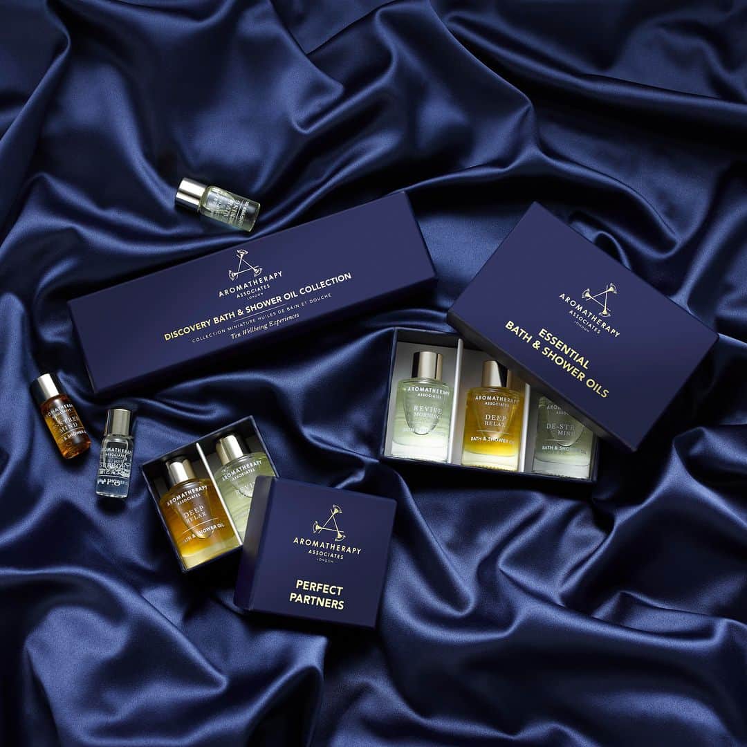 アロマセラピーアソシエイツのインスタグラム：「Our ✨ Black Friday Event ✨is here!  Enjoy 25% off and discover unmissable offers on luxury wellbeing gifts and self-care products.  #AromatherapyAssocaites #BlackFriday」