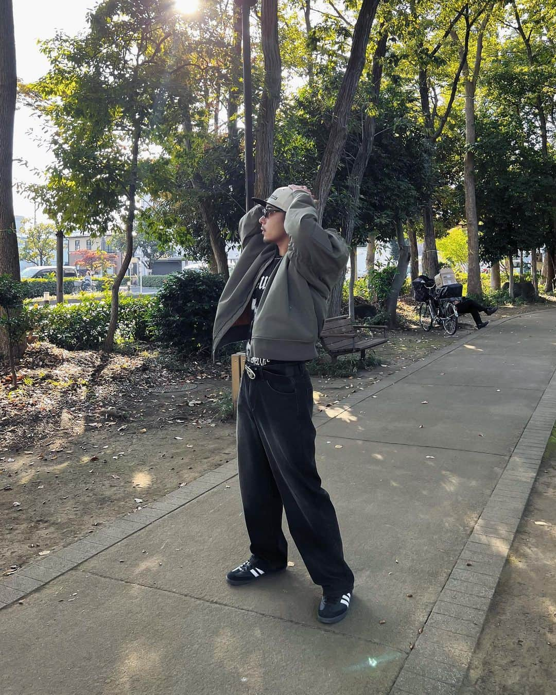 TOMOYAのインスタグラム：「. 引っ越して3年目で 近所の公園初めて散歩した日🌳  #outfit #ootd #mensfashion」