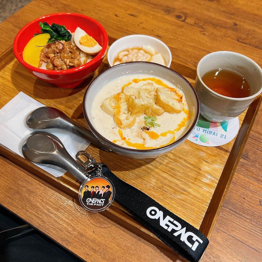 田井弘子さんのインスタグラム写真 - (田井弘子Instagram)「#ONEPACT 最高やったー❣️😍 とりあえず、 グッズ開演ギリギリまで並んで、何も食べれずやったから、台湾甜商店で食べて帰るよ😋」11月17日 18時32分 - hirokotai
