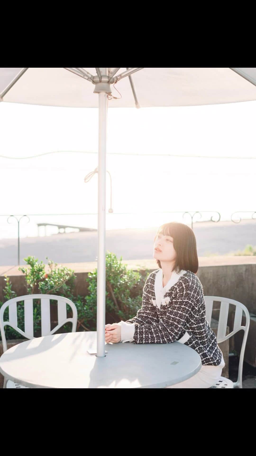 Masaのインスタグラム：「.  iPhone  Fujifilm X-Pro2 #XF35F14R  この日に夕焼け、いい光やったなって思う✨  撮影日：2023年11月3日  #portrait #ポートレート #fujifilm #xpro2 #xf35mmf14 #日本＃リール #reel #filmisnotdead #shiga #夕焼け #sunset #琵琶湖」