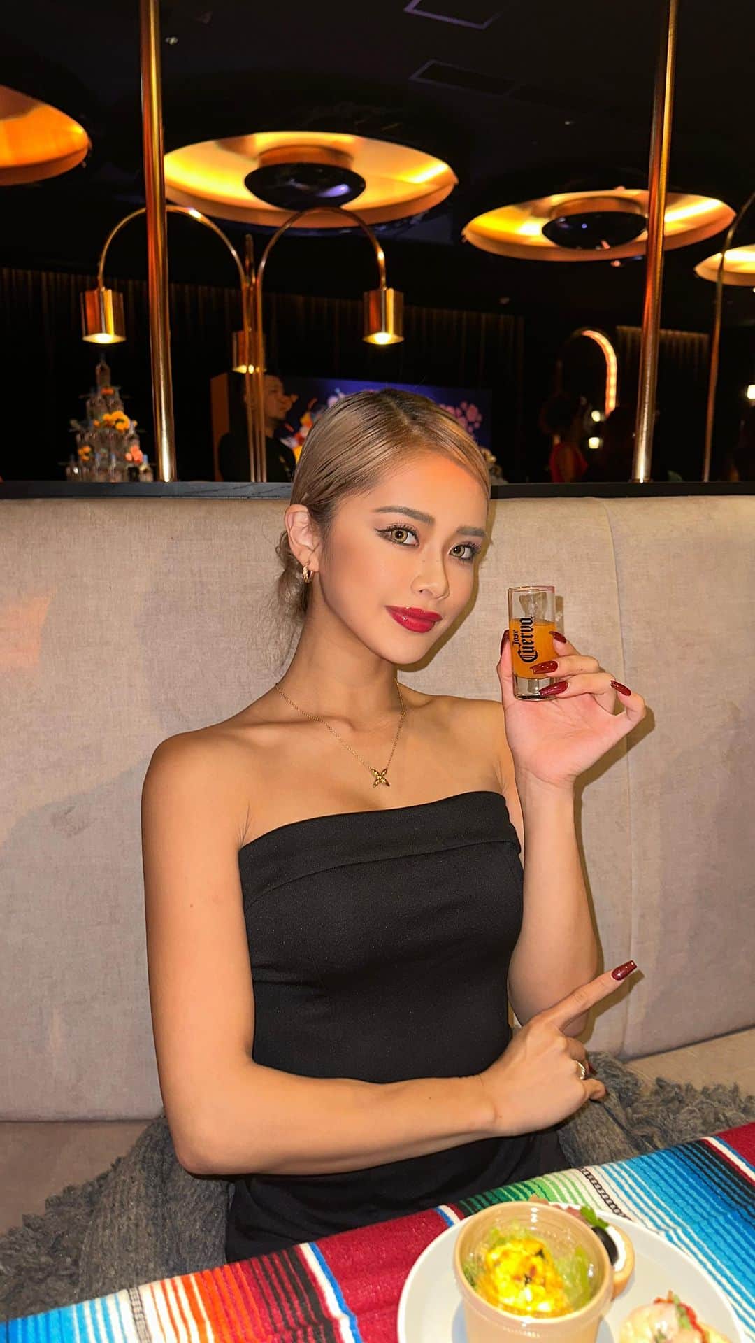 のインスタグラム：「パーチー仕様のおみです🌹」