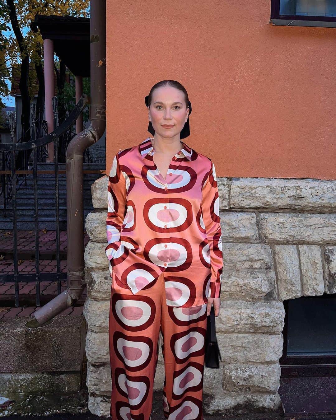 Marimekko Japanさんのインスタグラム写真 - (Marimekko JapanInstagram)「世界中のマリメッココミュニティの皆様のスタイリング投稿をシェア。マリメッコアイテムの着こなし方は自由自在。自分らしいスタイリングをぜひタグ付けして投稿してくださいね。  #marimekko #marimekkofw23 #マリメッコ #マリメッコ愛 #北欧デザイン #フィンランド #フィンランドデザイン」11月17日 19時17分 - marimekkojapan