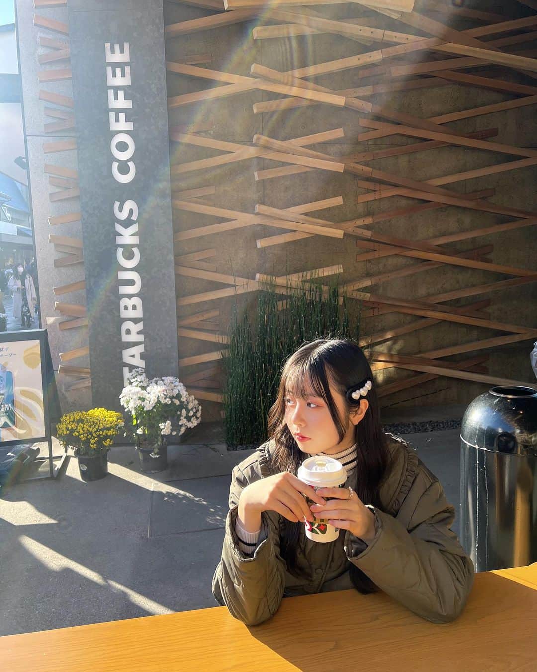 りなのインスタグラム：「大宰府のスタバ和テイストでオシャレ☕️  #Popteen #Popteen専属モデル #fyp #黒髪」